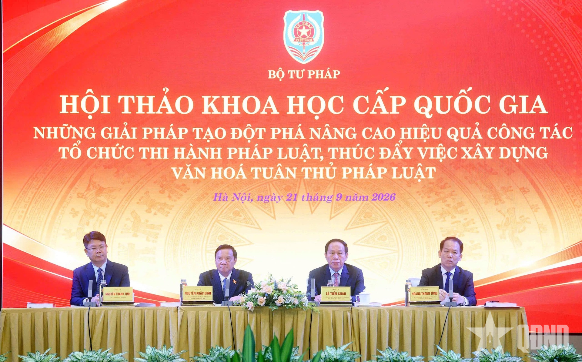 Chủ động thi hành pháp luật theo hướng chuyên nghiệp